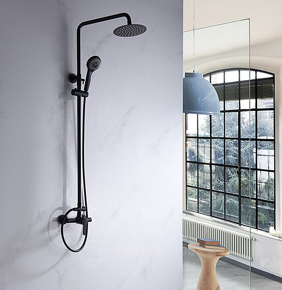Conjunto de ducha de estilo industrial en color negro