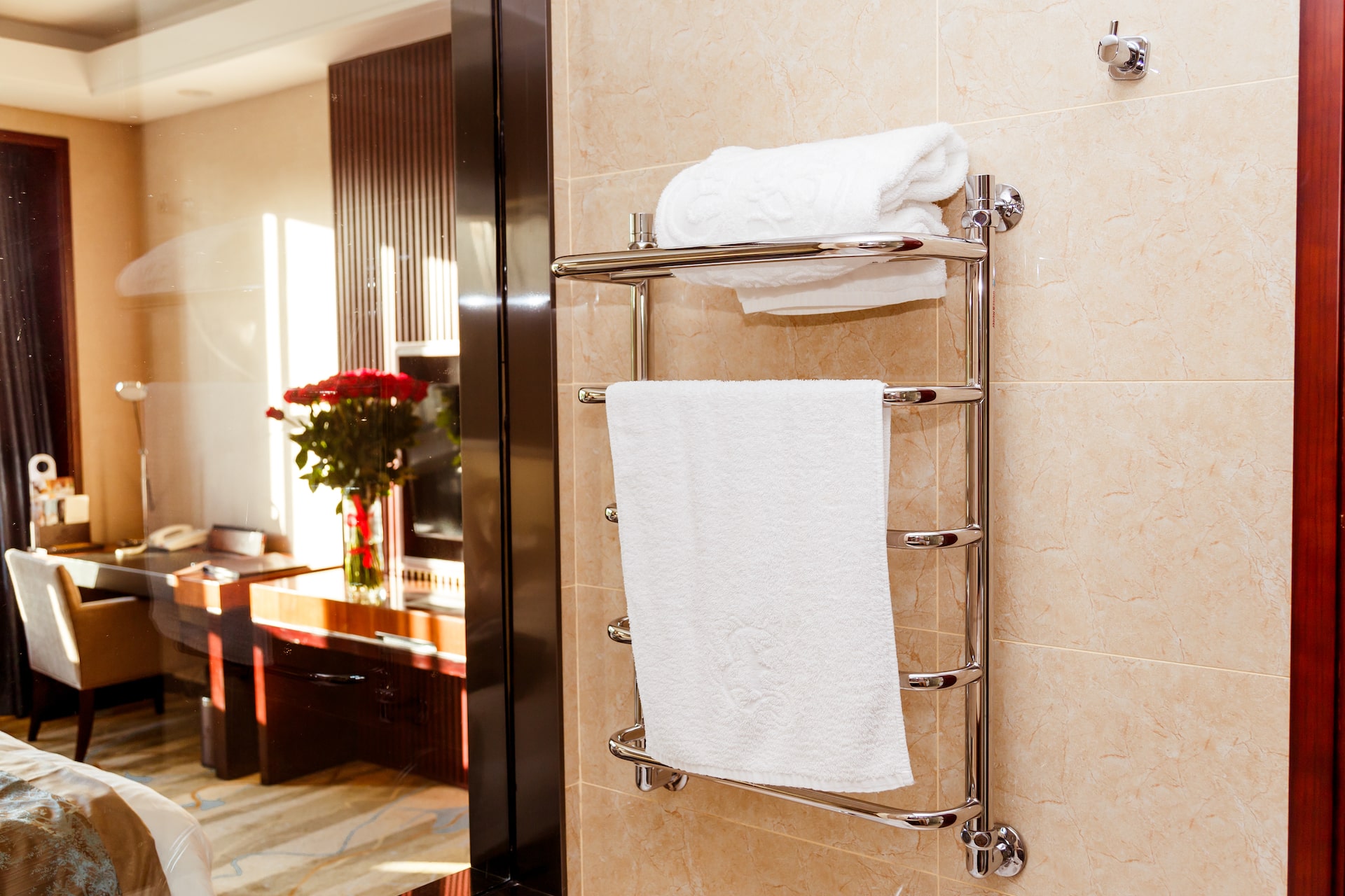 Accesorios de Baño toallero eléctrico Rack calentador de toallas calentador  de toallas - China Eléctrico calienta toallas, toallas
